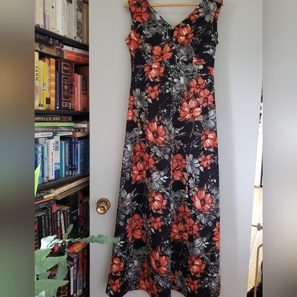 1960s Windsor dress and matching cropped jacket - Picture 2 of 16